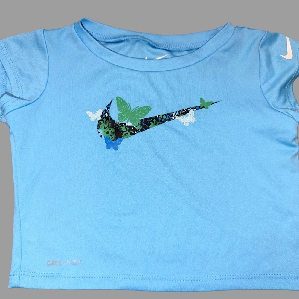 Nike Dri-Fit Butterfly Logo Top & Shorts Set | 18 Months | Like New - Picture 3 of 5